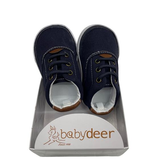 NWT Baby Deer Size 5 Navy Blue Canvas Lace Up Sneakers - Picture 1 of 3